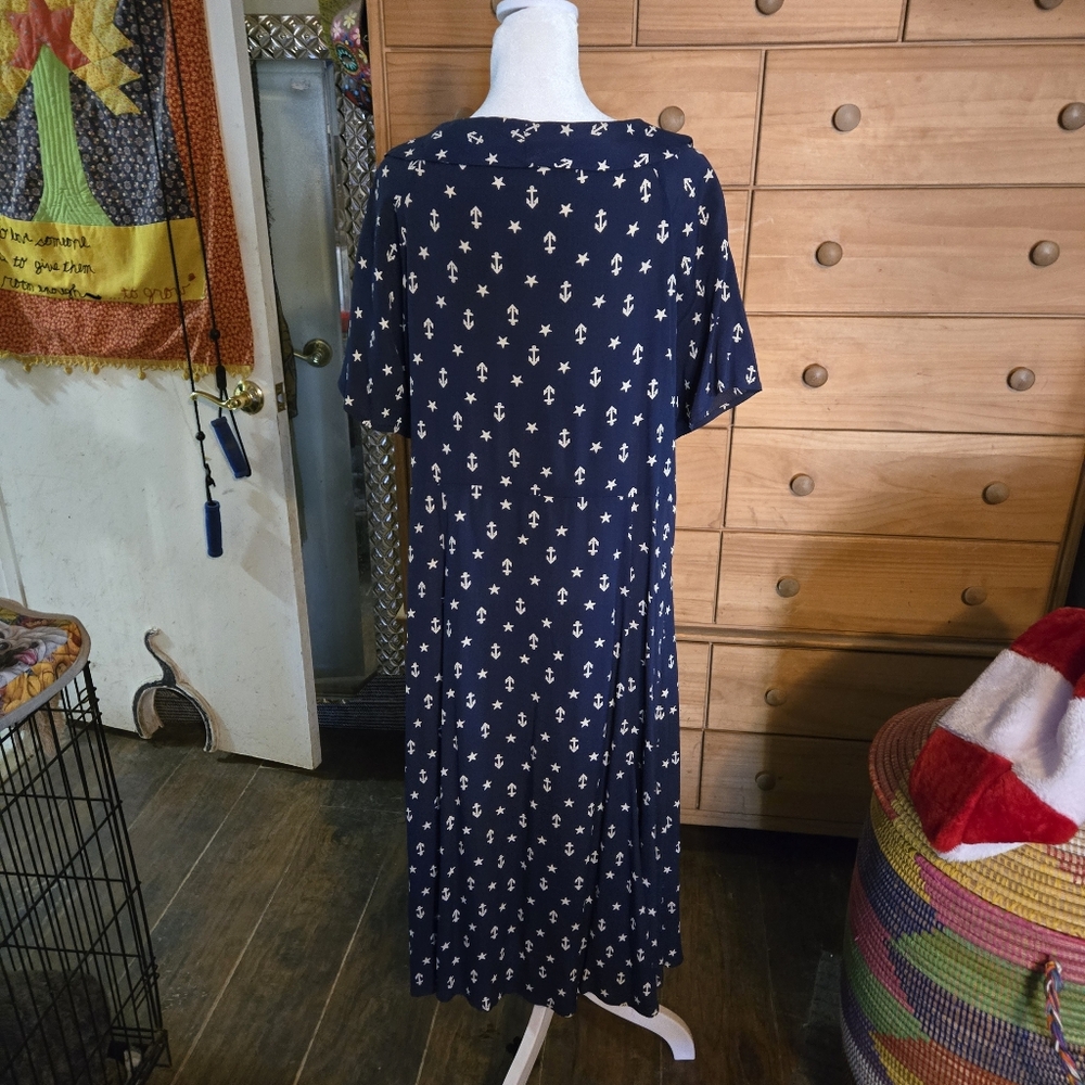 Elegant Navy Floral Maxi Dress